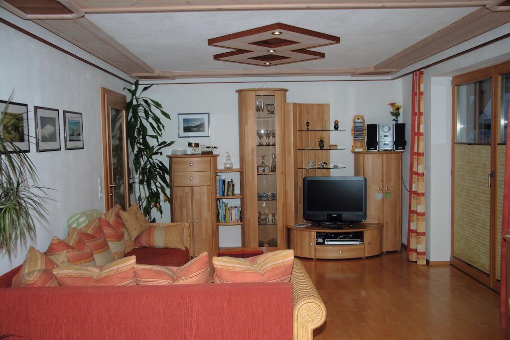Am Waldrand Apartman Mittersill Szoba fotó